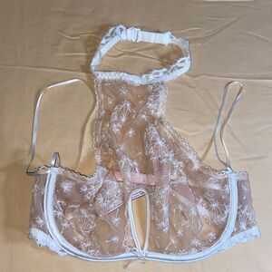 Victoria’s Secret Dream Angels Lace Bra